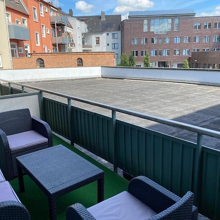 Neumünster 1,5-Zimmer Apartment Mit Balkon Am Hauptbahnhof מראה חיצוני תמונה
