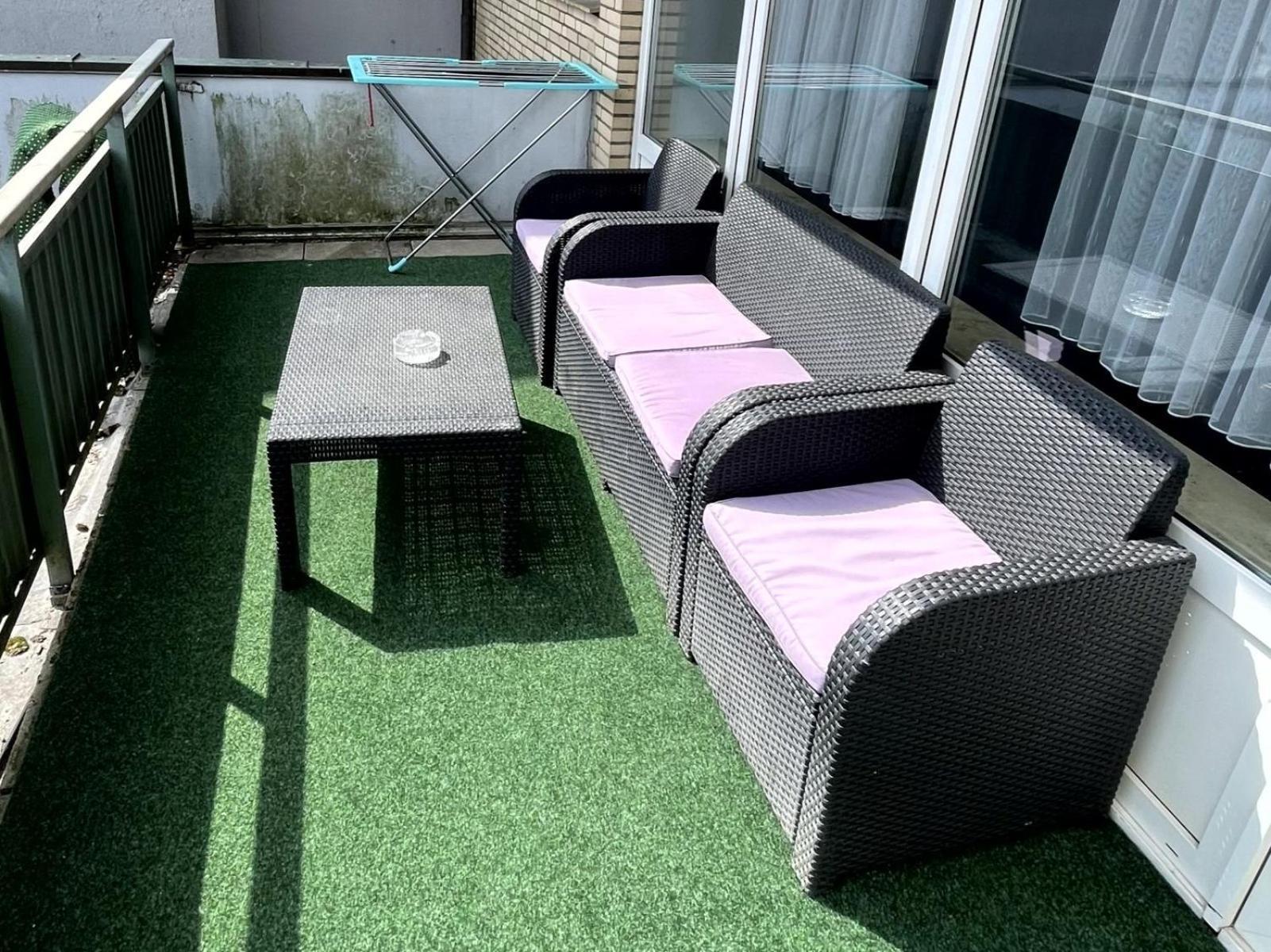 Neumünster 1,5-Zimmer Apartment Mit Balkon Am Hauptbahnhof מראה חיצוני תמונה