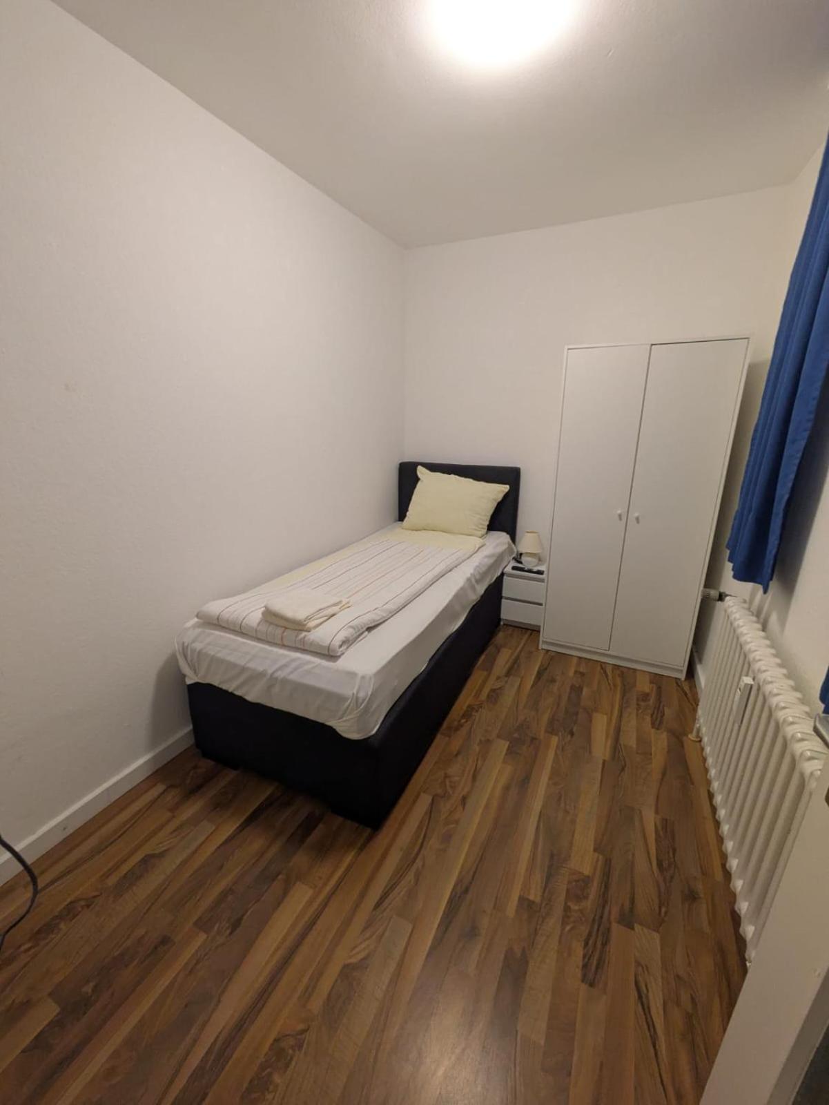 Neumünster 1,5-Zimmer Apartment Mit Balkon Am Hauptbahnhof מראה חיצוני תמונה