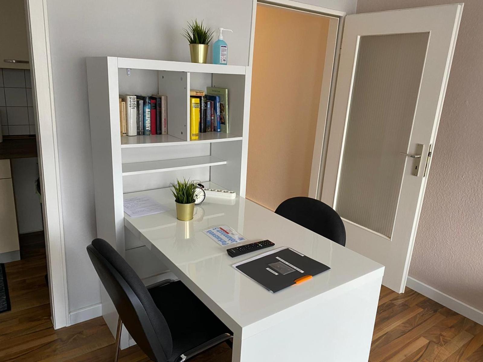 Neumünster 1,5-Zimmer Apartment Mit Balkon Am Hauptbahnhof מראה חיצוני תמונה