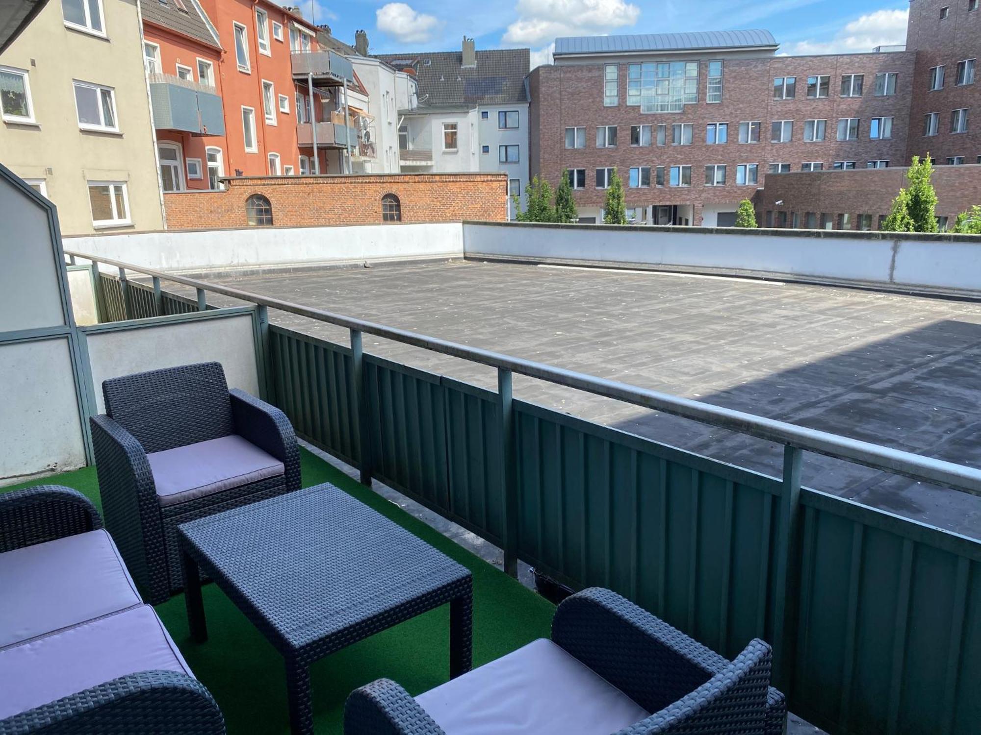 Neumünster 1,5-Zimmer Apartment Mit Balkon Am Hauptbahnhof מראה חיצוני תמונה