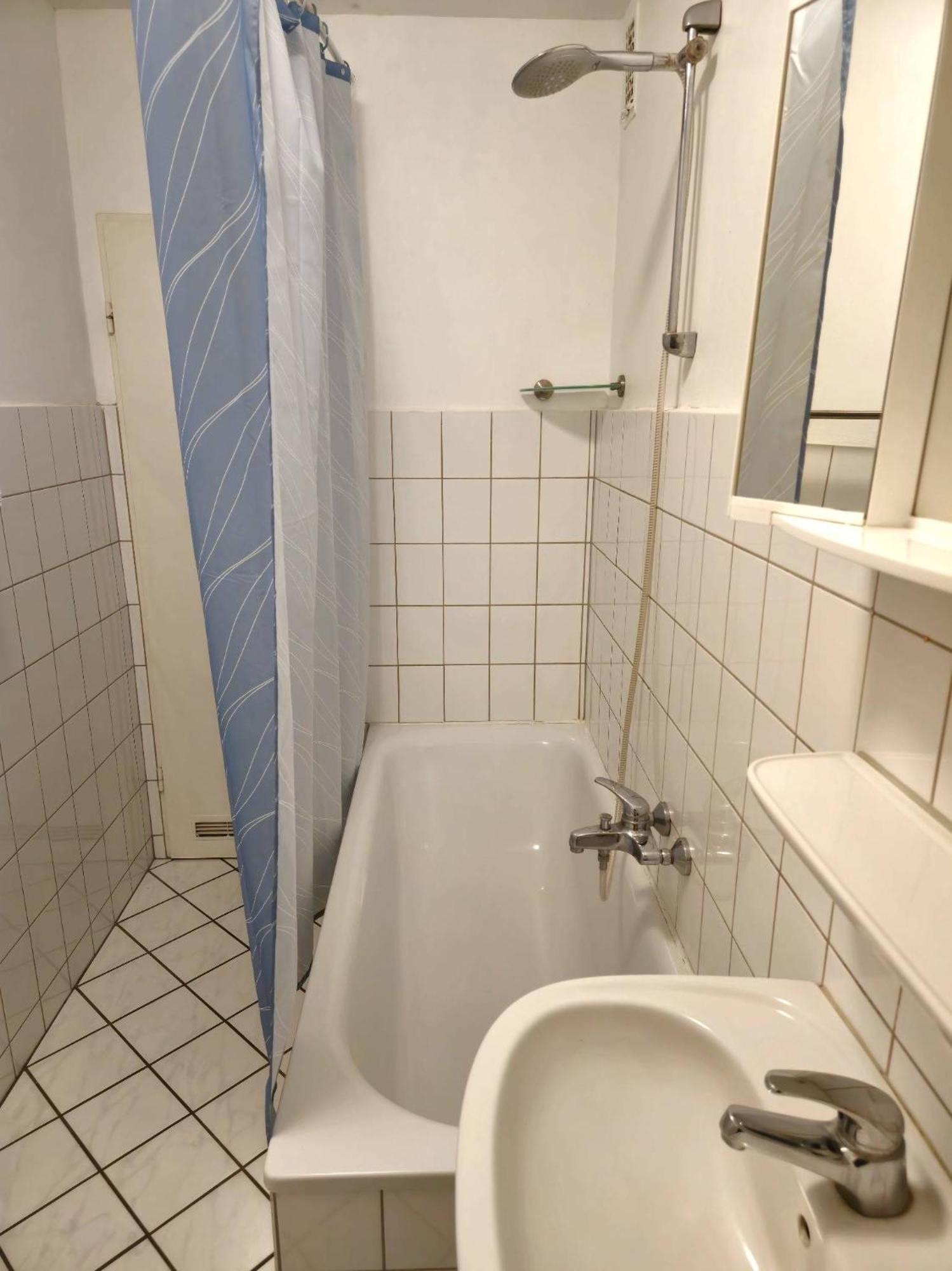 Neumünster 1,5-Zimmer Apartment Mit Balkon Am Hauptbahnhof מראה חיצוני תמונה