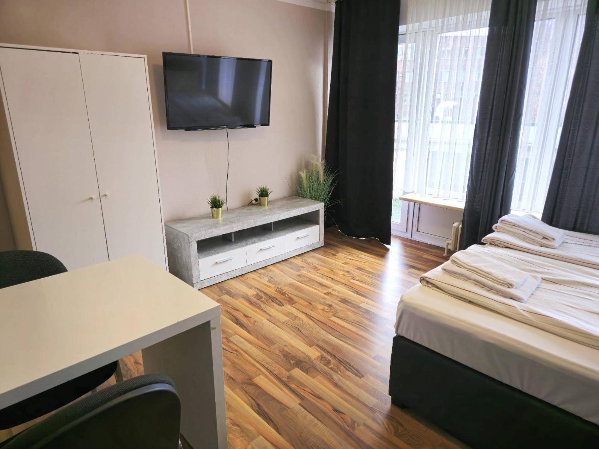 Neumünster 1,5-Zimmer Apartment Mit Balkon Am Hauptbahnhof מראה חיצוני תמונה